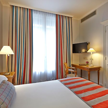 Royal Hotel Paris Champs Elysees Екстер'єр фото