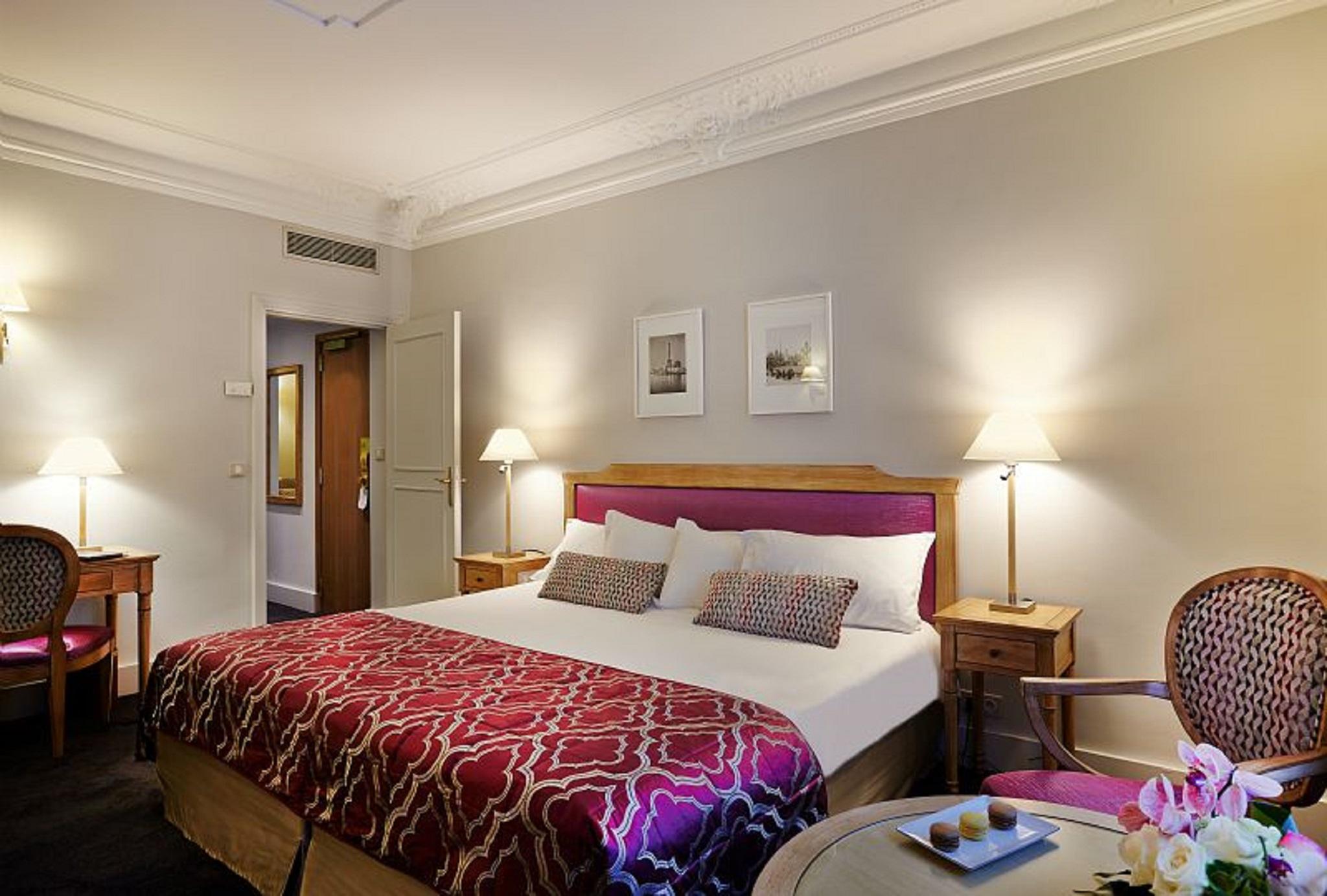 Royal Hotel Paris Champs Elysees Екстер'єр фото