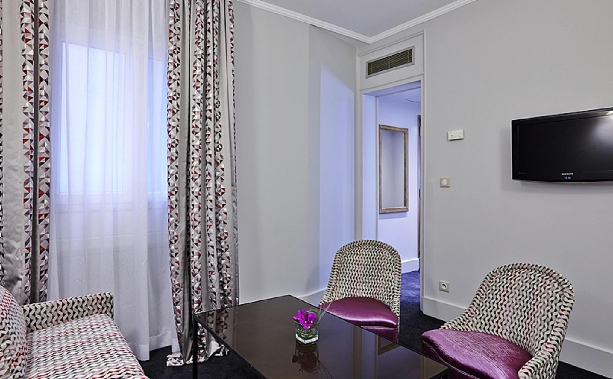Royal Hotel Paris Champs Elysees Екстер'єр фото