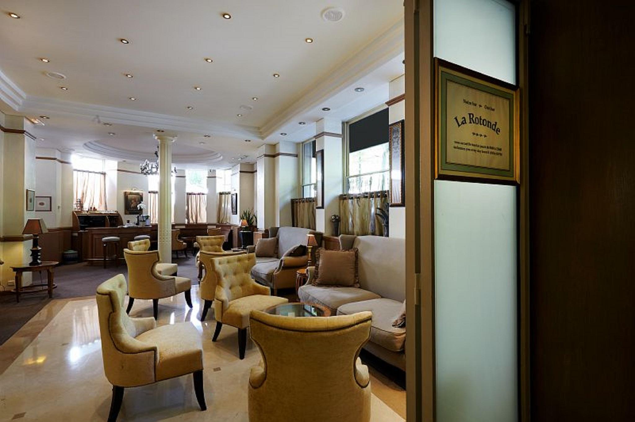 Royal Hotel Paris Champs Elysees Екстер'єр фото