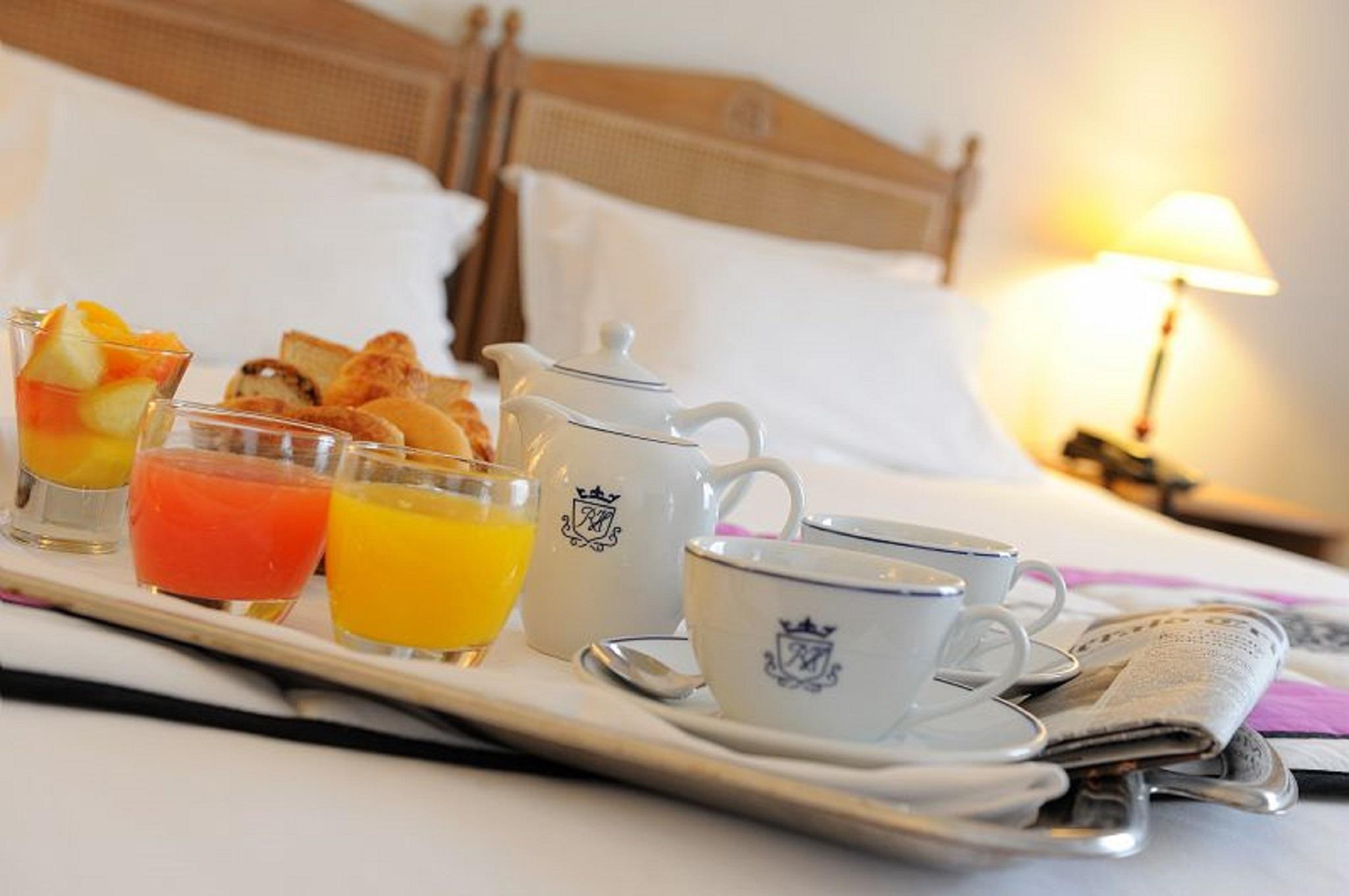 Royal Hotel Paris Champs Elysees Екстер'єр фото