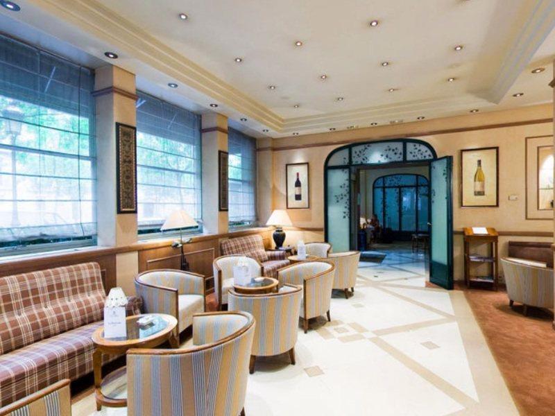 Royal Hotel Paris Champs Elysees Екстер'єр фото