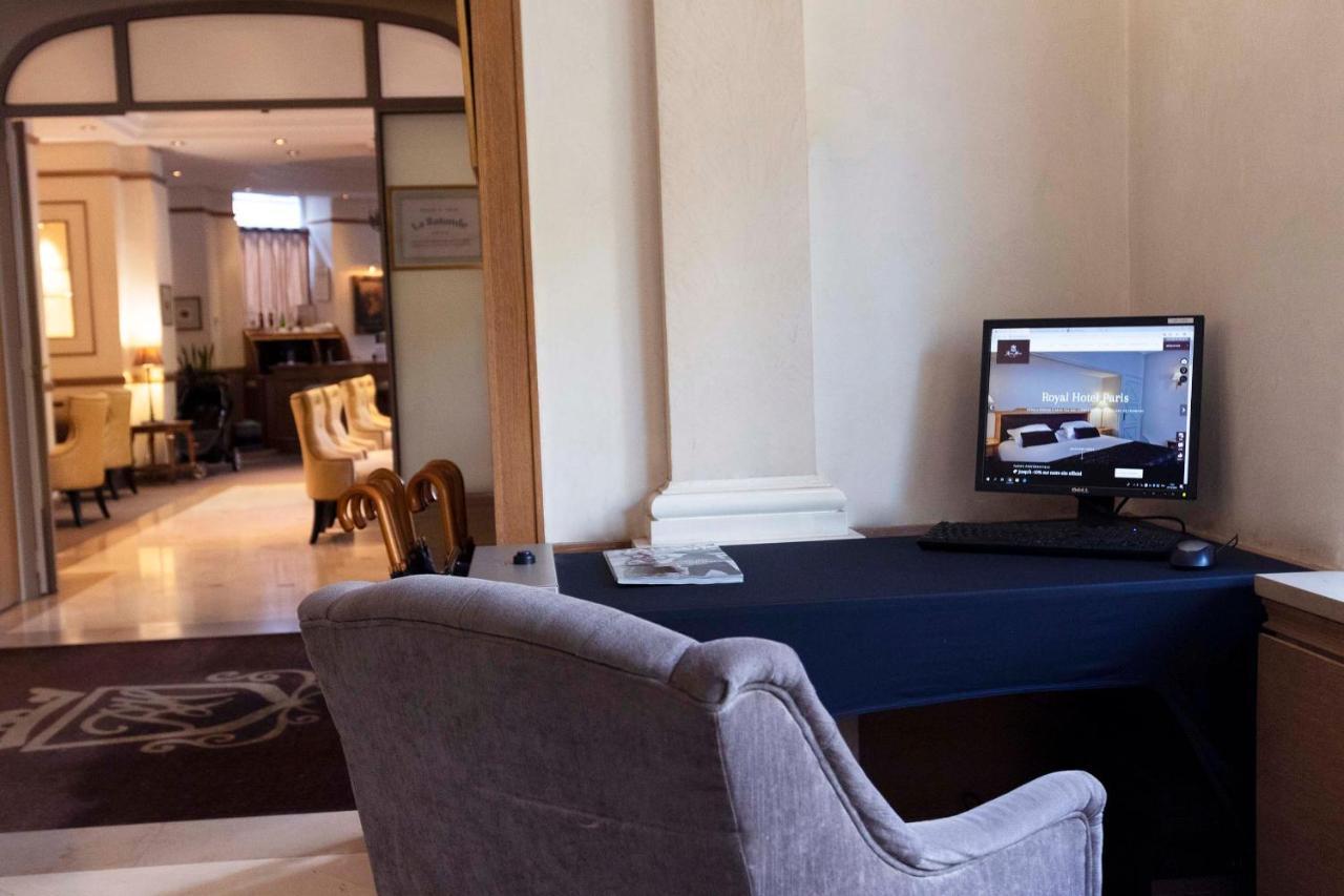 Royal Hotel Paris Champs Elysees Екстер'єр фото